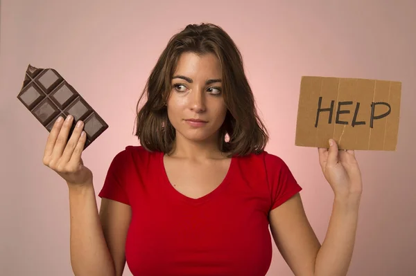 Jonge mooie zoete verslaafde vrouw met vragen voor hulp resis — Stockfoto