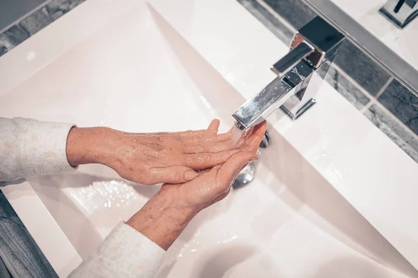 Hand Washing Lather Liquid Soap Rubbing Wrists Handwash Step Senior — Stock Photo, Image