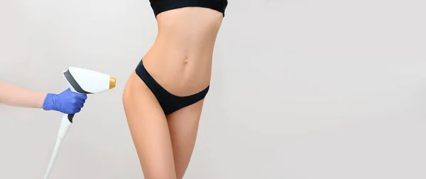 Vacker Passform Kvinnans Kropp Med Slät Mjuk Hud Svarta Underkläder — Stockfoto
