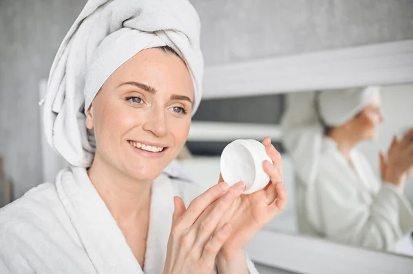 Cosmetología Cuidado Piel Tratamiento Facial Spa Concepto Belleza Natural Hermosa — Foto de Stock