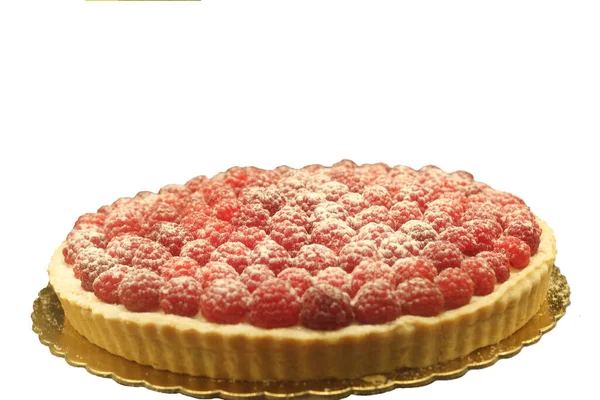 Kuchen Mit Himbeeren Auf Weißem Hintergrund — Stockfoto