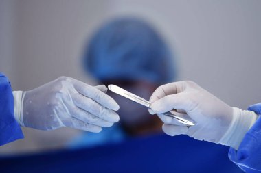 Takım cerrah hastane ameliyat odasında tarihinde işyerinde