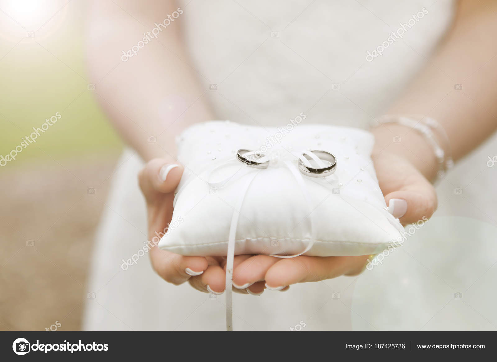 Wedding Ring Bearer Pillow Cushion with Pearls Decoration Wedding Party  Decoration - Walmart.com
