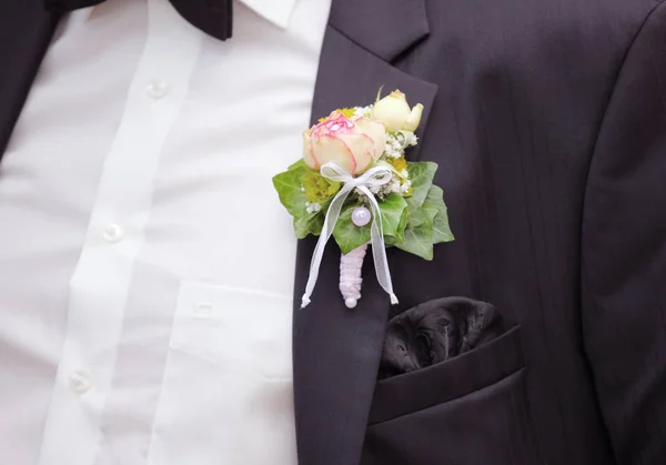 Flowers on a suit — Stock Photo, Image