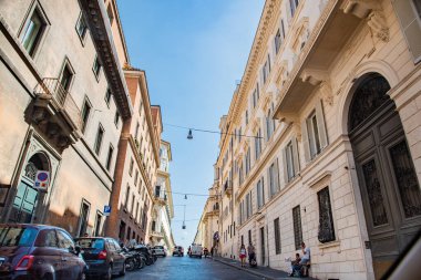 Roma, İtalya - 5 Eylül 2019: Gündüz trafiği.