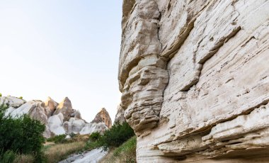 Türkiye 'nin Kapadokya kentindeki volkanik taş duvarı kapatın. Boşluğu kopyala.
