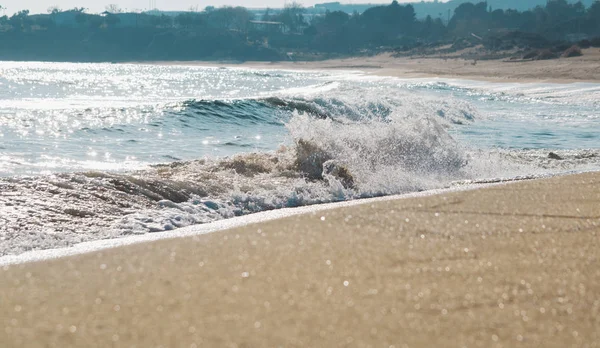 Primer Plano Orilla Del Mar Con Arena Brillante — Foto de Stock