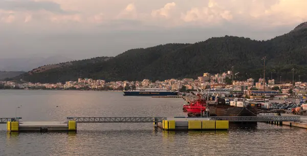 Mirando Desde Muelle Grandes Barcos — Foto de Stock