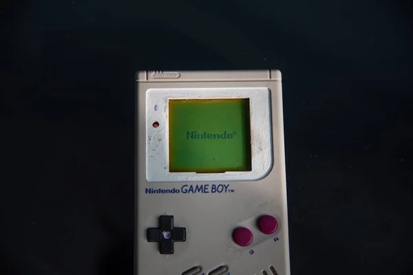 Zavřít Pohled Nitendo Game Boy Hrající Konzoli — Stock fotografie