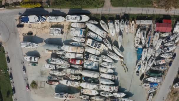 Shore Parking Sailboats Luxury Yachts Aerial View Drone Rising Directly — Stock Video