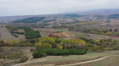 Dağların havadan görünüşü, doğal arkaplan.