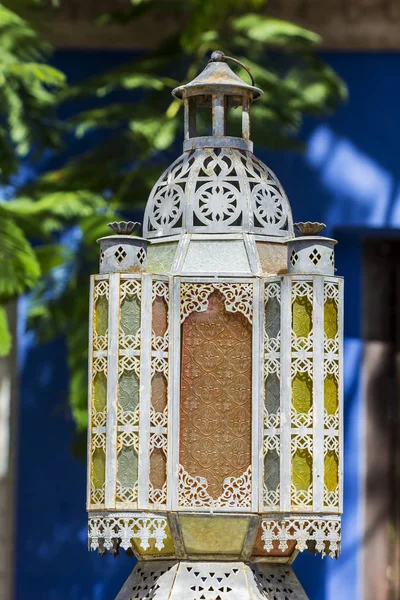 Traditionella arabiska lykta som används för dekorativa byggnader — Stockfoto