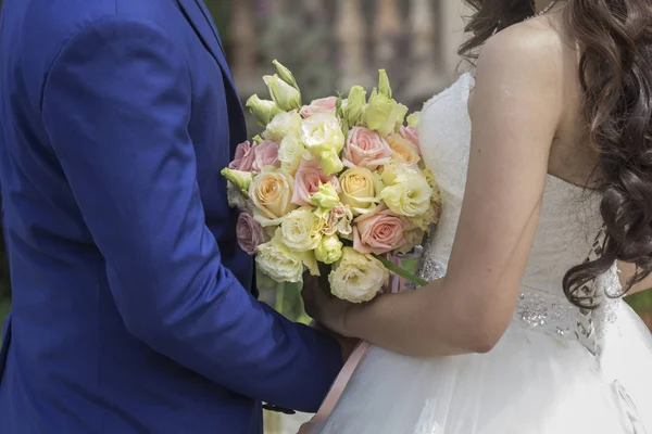 Novia y novio juntos. Pareja de boda —  Fotos de Stock