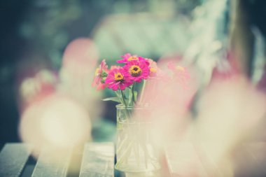 Vazo çiçek Vintage tarzı açık çeşitli türde yaşayan