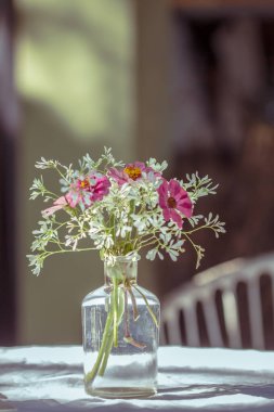 Vazo çiçek Vintage tarzı açık çeşitli türde yaşayan