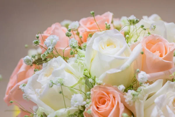Buquê de casamento com rosas para usar como papel de parede — Fotografia de Stock