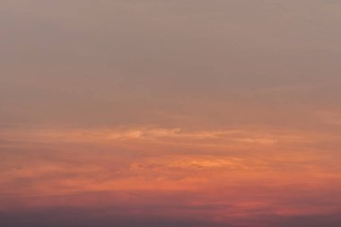  Alacakaranlıkta günbatımı bulut arka plan 