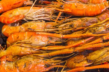 Izgarada ızgara karides