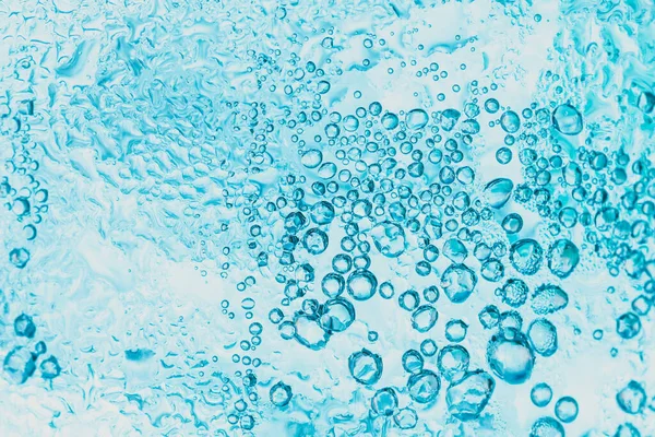 Transparante Achtergrond Van Soda Water Ijs Met Felblauwe Bellen Het — Stockfoto