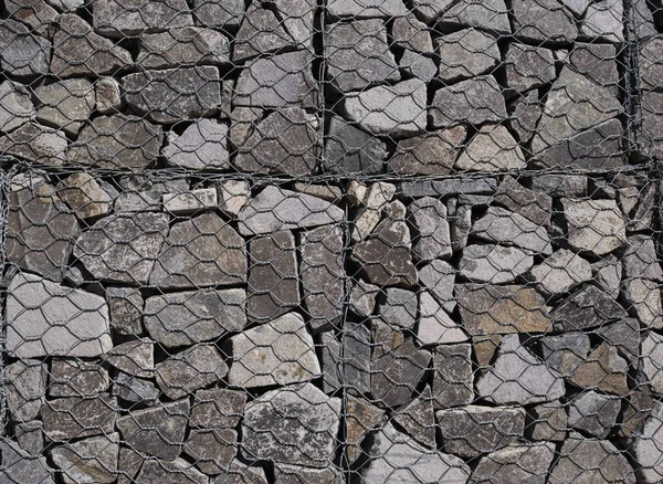 Büyük gabion duvarı Telifsiz Stok Imajlar