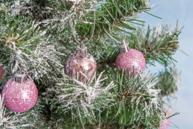 Noel Ağacı Madalyalı.