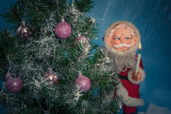 Arbre de Noël avec Père Noël claus — Photo