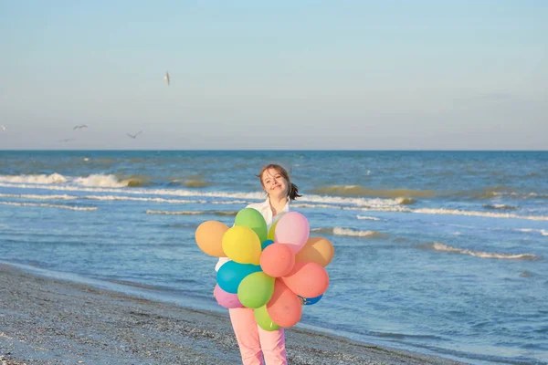 Girl seventeen-year-old with Down syndrome. — Stock Photo, Image