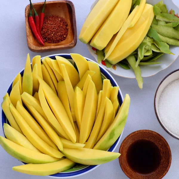 Frutta vietnamita, mango verde — Foto Stock