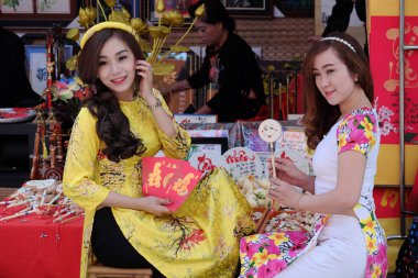 geleneksel kıyafet, ao dai ile güzel Vietnamca kız 