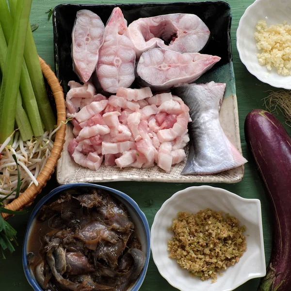 Comida vietnamita para la comida diaria, mam kho — Foto de Stock