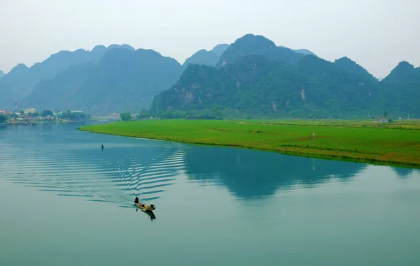 Amazing natural landscape at Quang Binh, Viet Nam — Stock Photo, Image