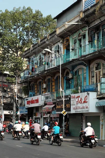 Vecchio condominio nella città della Cina — Foto Stock