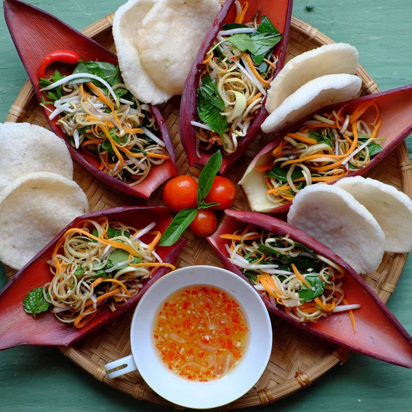 Diät-Salat, vegetarische Kost — Stockfoto