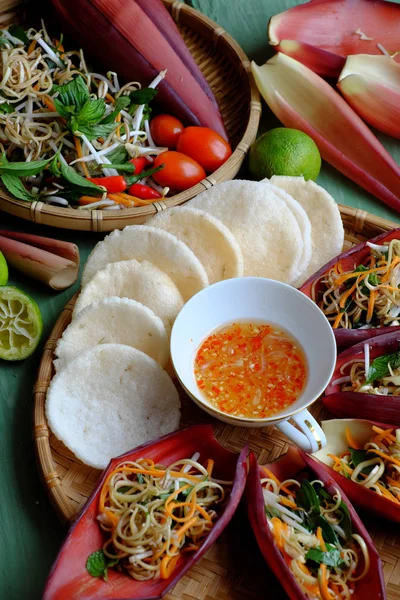 Diät-Salat, vegetarische Kost — Stockfoto