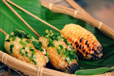 ızgarada Mısır, sıcak mısır koçanı