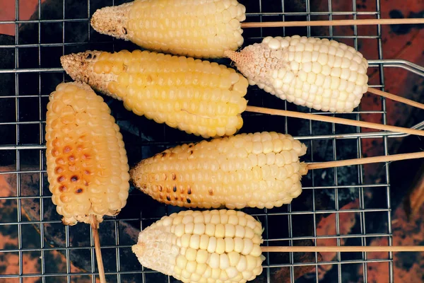 ızgarada Mısır, sıcak mısır koçanı