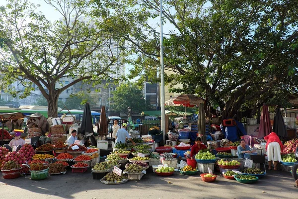 Cena incrível de mercado de frutas — Fotografia de Stock