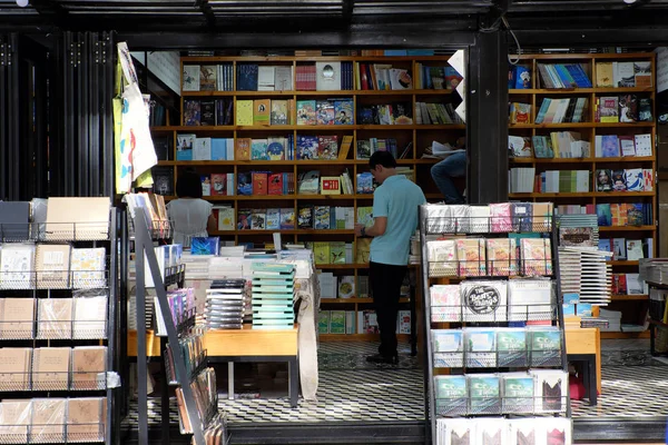 Bookstore at book street — Stock Photo, Image