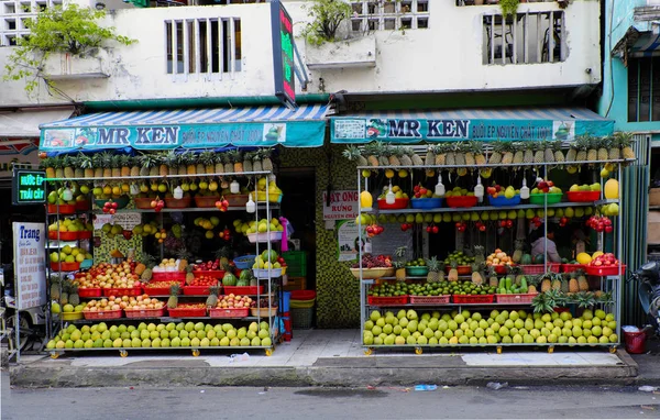 Úžasné ovocné šťávy shop — Stock fotografie