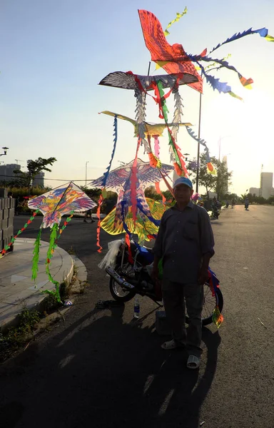 Chi Minh City Viet Nam Jan 2020 Muitos Papagaios Coloridos — Fotografia de Stock