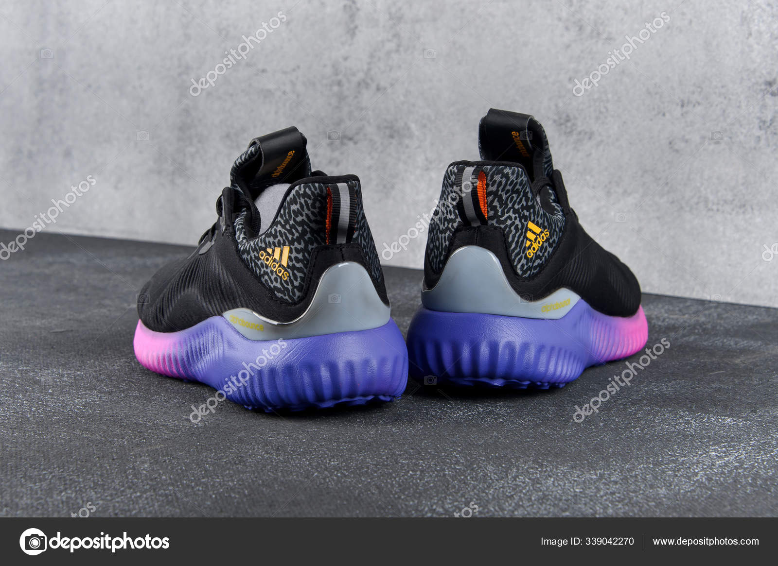 alphabounce running shoes