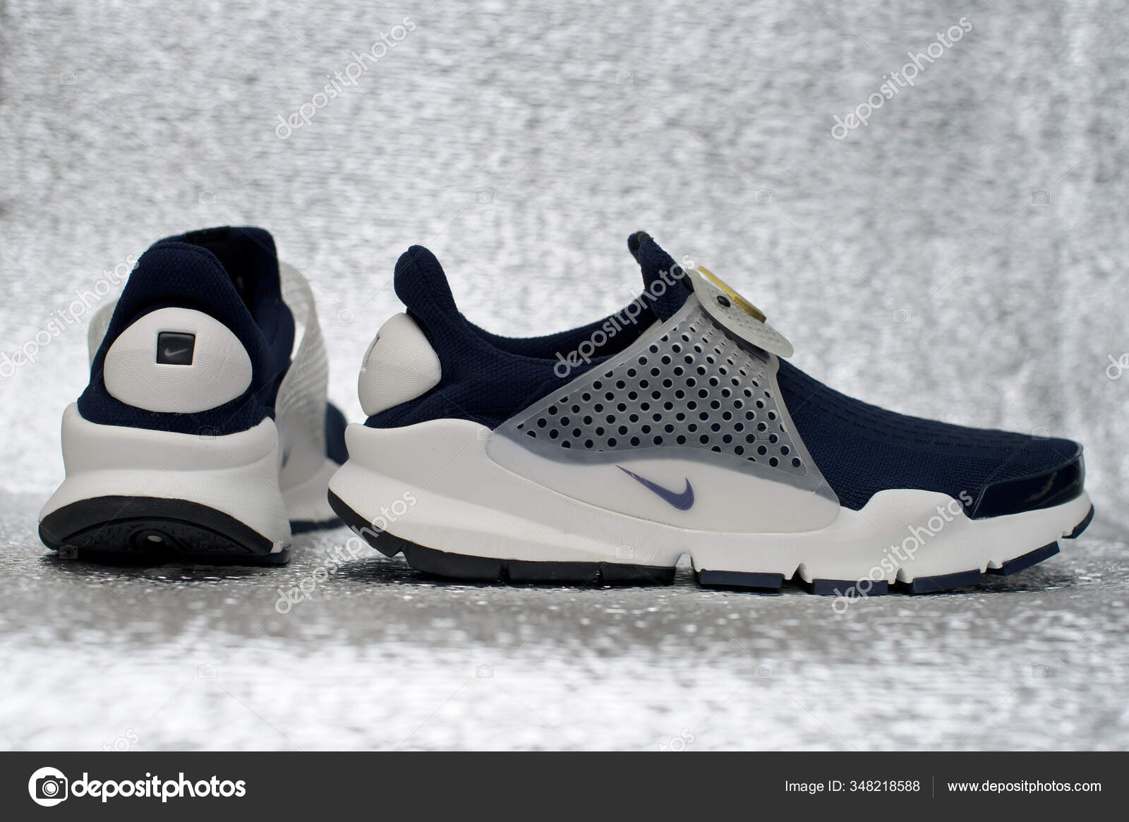 nike metallic trainers