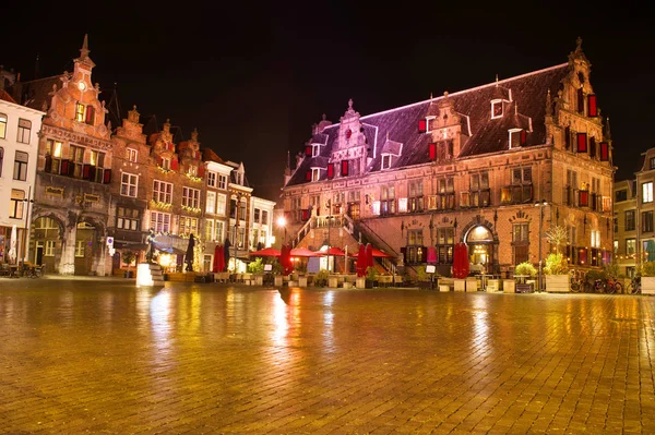 Piazza del Mercato De Grote a Nijmegen — Foto Stock