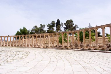 Ovale Piazza, Gerasa antik Roma şehrinde bir forum.