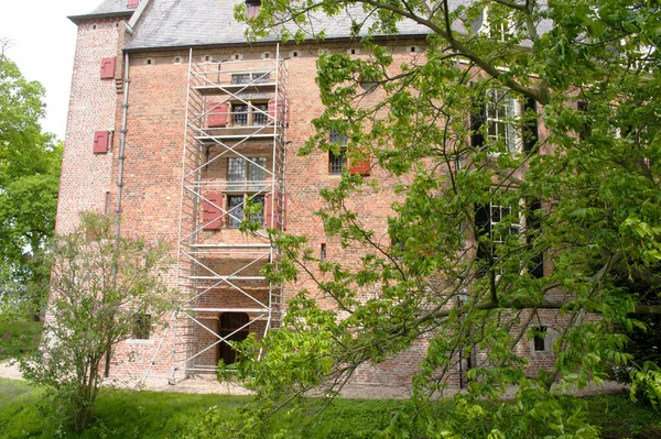 Fachada Antiguo Castillo Llamado Kinkelburg Con Andamios Para Obras Restauración —  Fotos de Stock