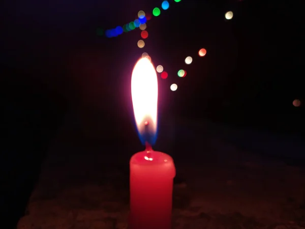 Candle Flame Give Light Dark Night Light Bilinking — стокове фото