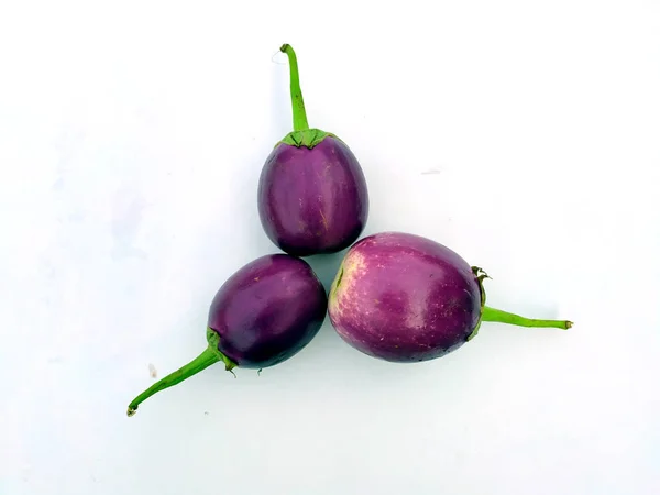 Brinjal Fresco Sano Isolato Sfondo Bianco — Foto Stock