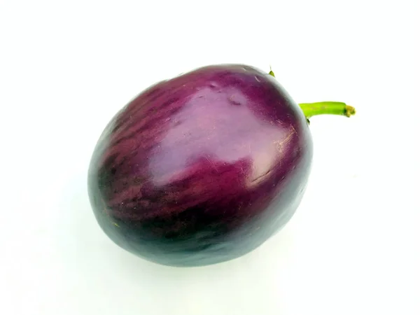 Свіжий Фіолетовий Вегетаріанський Брінжал Ізольований Білому Тлі — стокове фото
