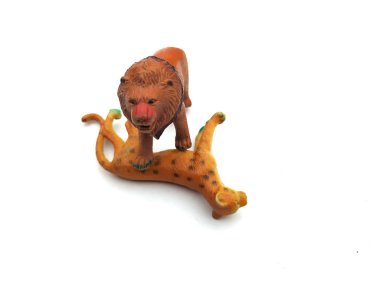 Beyaz arka planda izole edilmiş plastik çocuk hayvan oyuncağı