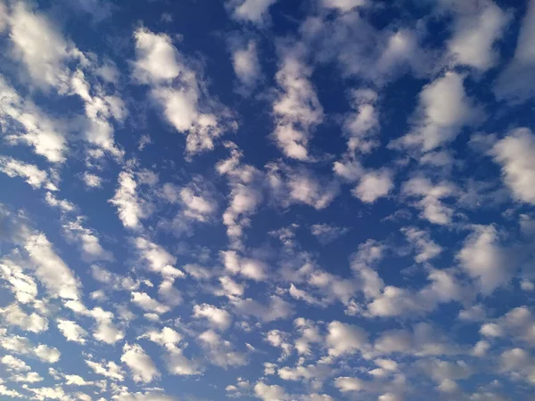 Fantastic Soft White Clouds Blue Sky — Stock Photo, Image